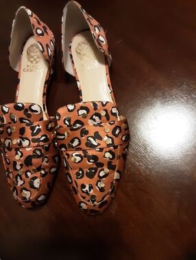 Vince Camuto Orange Leopard Print D'Orsay Loafers with Studs Size 8